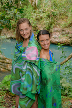 Load image into Gallery viewer, Microfiber Beach Towel