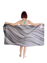 Load image into Gallery viewer, Microfiber Beach Towel