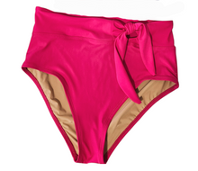 Load image into Gallery viewer, Ariel Bottom
