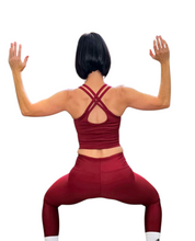 Load image into Gallery viewer, Deva Top - Criss Cross long - Red
